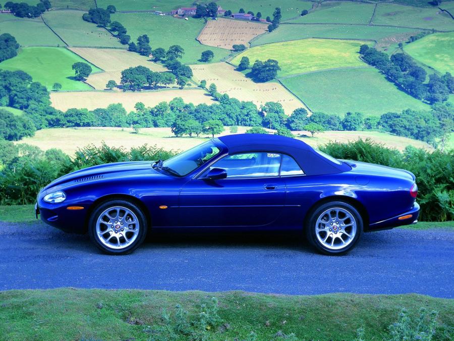  Jaguar XKR Convertible 1998 года  (фото 6 из 17)